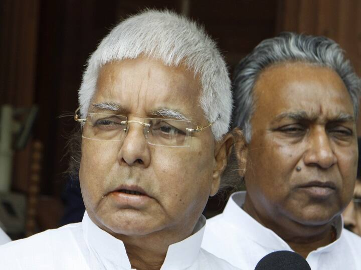 चुनाव के दौरान बाहर रहने की लालू की उम्मीद टूटी, SC ने खारिज की जमानत अर्जी Lalu Yadav bail plea rejected in SC चुनाव के दौरान बाहर रहने की लालू की उम्मीद टूटी, SC ने खारिज की जमानत अर्जी