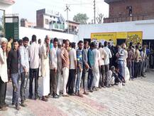 लोकसभा चुनाव: यूपी की आठ सीटों पर जारी है मतदान, एक क्लिक में जानें पिछले 3 घंटे में क्या-क्या हुआ