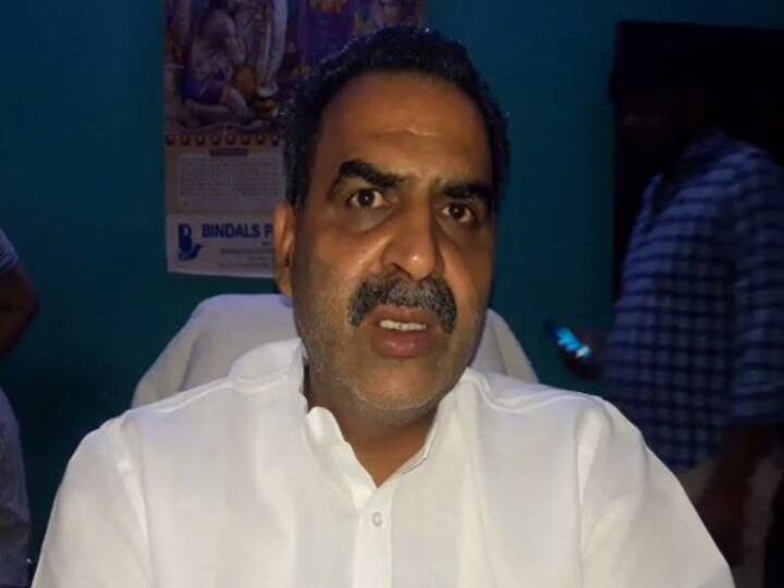 लोकसभा चुनाव: BJP प्रत्याशी संजीव बालियान ने लगाया बुर्के की आड़ में फर्जी वोटिंग का आरोप, चुनाव आयोग ने कहा- झूठ है Lok Sabha election- Election Commission denied BJP candidate Sanjeev Baliyan allegation to false voting under the guise of burkhas लोकसभा चुनाव: BJP प्रत्याशी संजीव बालियान ने लगाया बुर्के की आड़ में फर्जी वोटिंग का आरोप, चुनाव आयोग ने कहा- झूठ है