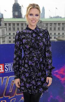 इवेंट में अपने इस लुक से स्कार्लेट जोहानसन ने बटोरी सुर्खियां, देखें तस्वीरें