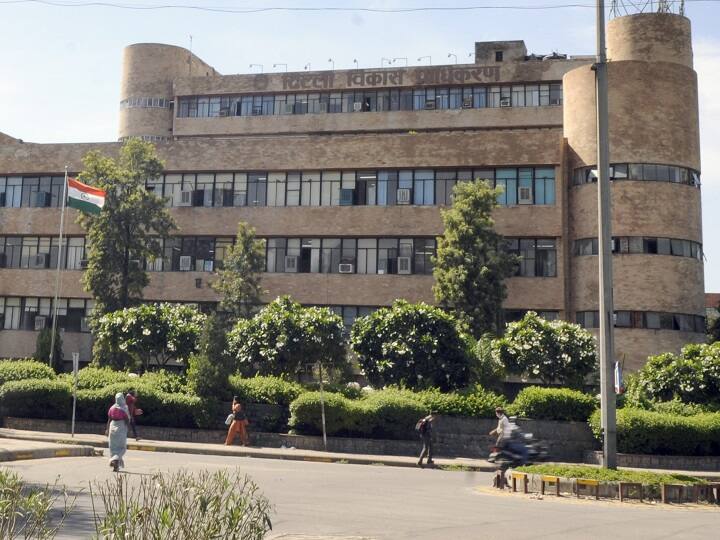 दिल्लीः अब DDA बनाएगा पेंटहाउस और लग्जरी फ्लैट्स, प्राइवेट डेवलपर्स की ली जाएगी मदद DDA goes premium to offer penthouses super HIG flats in Dwarka s sector 19B दिल्लीः अब DDA बनाएगा पेंटहाउस और लग्जरी फ्लैट्स, प्राइवेट डेवलपर्स की ली जाएगी मदद