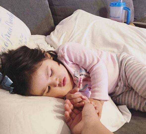 ओलिविया की डांस टीचर और क्रच के लोग उसके हंसमुख स्वभाव की बहुत तारीफ करते हैं.