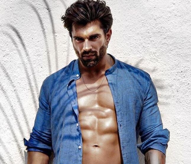 करण सिंह ग्रोवर इस वेब सीरीज से करेंगे वेब स्पेस में करेंगे अपना आगाज़ Karan Singh Grover will starts web space with this web series करण सिंह ग्रोवर इस वेब सीरीज से करेंगे वेब स्पेस में करेंगे अपना आगाज़
