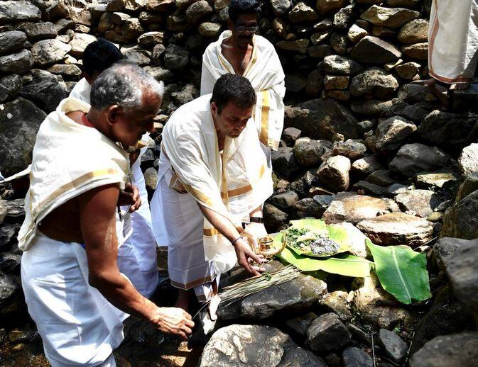 आपको बता दें. राहुल गांधी वायनाड में चार जगहों पर चुनावी रैलियों को संबोधित करेंगे.