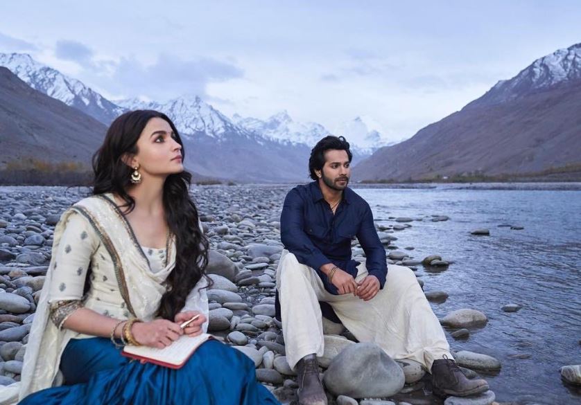 Kalank Movie Review: इश्क के 'कलंक' से तबाह हुई जिंदगियों की दर्द भरी दास्तां है फिल्म