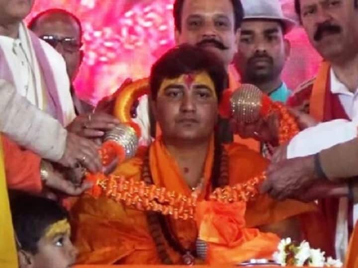 Know life history of Bhopal BJP Candidate Sadhvi Pragya एक क्लिक में जानें दुर्गा वाहिनी के साथ जुड़ी रहीं साध्वी प्रज्ञा के बारे में सब कुछ