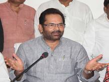 \'मोदी जी की सेना\' वाले बयान पर EC ने केन्द्रीय मंत्री मुख्तार अब्बास नकवी को दी चेतावनी