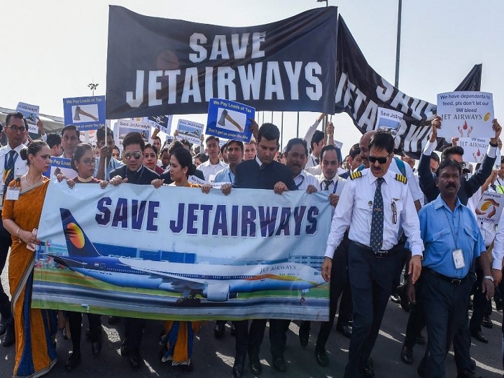 Jet Airways Crisis- Employees to hold protest at Jantar Mantar जेट एयरवेज को बचाने के लिए एक बार फिर जंतर-मंतर पर प्रदर्शन कर रहे हैं कंपनी के हजारों कर्मचारी