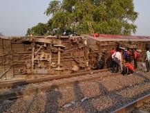 हावड़ा से दिल्ली आ रही पूर्वा एक्सप्रेस के 12 डिब्बे पटरी से उतरे, 20 से ज्यादा लोग जख्मी, राहत-बचाव कार्य जारी