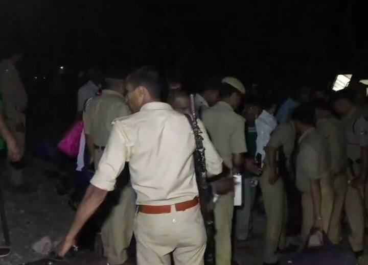 एक ट्रेन इलाहाबाद-जयपुर एक्सप्रेस कैंसिल कर दी गई है.