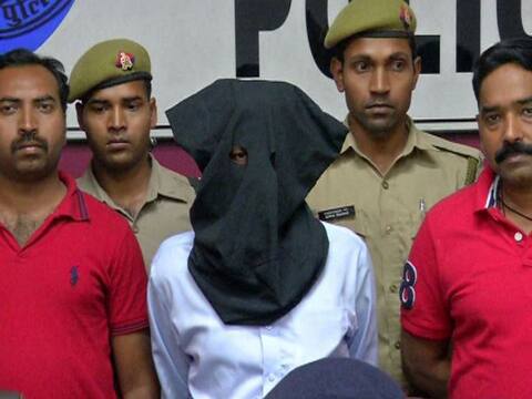 बेटी की उम्र की छात्राओं का उत्पीड़न करता था ट्यूशन टीचर, अब पहुंचा सलाखों के पीछे बेटी की उम्र की छात्राओं का उत्पीड़न करता था ट्यूशन टीचर, अब पहुंचा सलाखों के पीछे