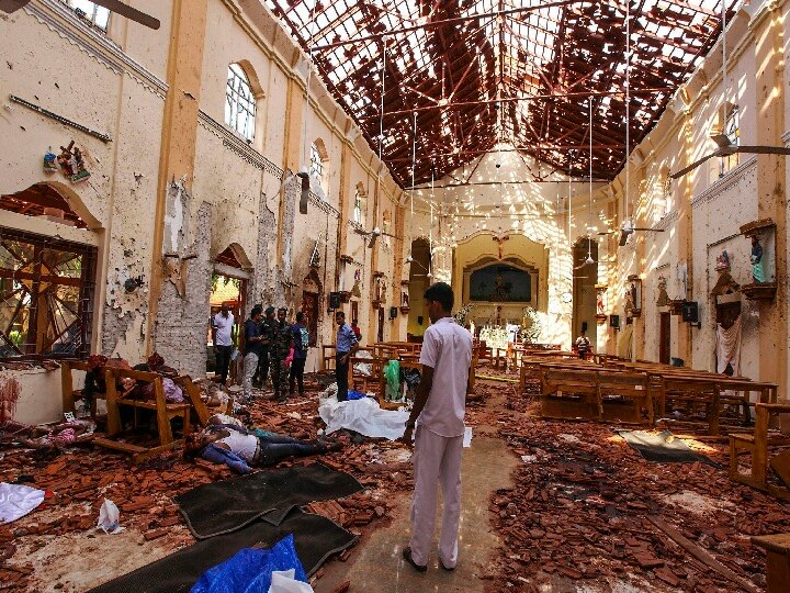 श्रीलंका धमाका: 3 भारतीयों समेत 215 लोगों की मौत, करीब 500 घायल, 12 घंटे के लिए कर्फ्यू