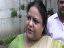 यूपी: योगी सरकार की मंत्री के बिगड़े बोल,- \'BSP के साहब दुनिया छोड़ गए, अब बीवी और गुलाम बाकी बचे हैं\'