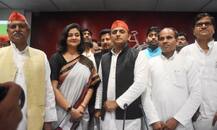 लोकसभा चुनाव: पूर्व केंद्रीय मंत्री श्याम लाल यादव की बहू शालिनी यादव SP में शामिल, वाराणसी से मिला टिकट