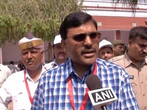 लोकसभा चुनाव: समाजवादी पार्टी का आरोप, रामपुर में 300 से ज्यादा EVM खराब- डीएम ने कहा अफवाह है लोकसभा चुनाव: समाजवादी पार्टी का आरोप, रामपुर में 300 से ज्यादा EVM खराब- डीएम ने कहा अफवाह है