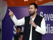 बुर्का विवाद पर तेजस्वी ने झाड़ा पल्ला, कहा- ये कोई चुनावी मुद्दा नहीं है