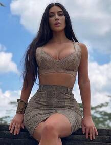 बेहद बोल्ड अवतार में नजर आईं किम कर्दाशियां, तस्वीरें देखेंगे तो फॉलो करने लगेंगे, देखें