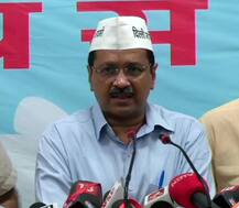 AAP का घोषणापत्र जारी, केजरीवाल बोले- जो दिल्ली को पूर्ण राज्य का दर्जा देगी उसका समर्थन करेंगे