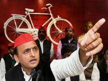 यूपी में कानून व्यवस्था की स्थिति बदतर लेकिन दिल्ली की सत्ता बचाने को घूम रहे योगी- अखिलेश यादव