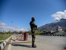 J&K: आतंकी हमले को लेकर खुफिया एजेंसियों का अलर्ट, कहा- हिजबुल ने हमले के बाद ही संगठन में शामिल करने की शर्त रखी