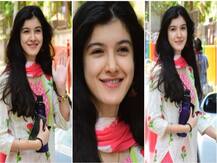 IN Pics: देसी स्वैग में घर से निकलीं शनाया कपूर, खूबसूरती में बहन जाह्नवी कपूर को देती दिंखी टक्कर