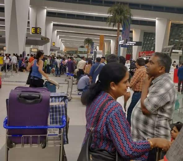 5 घंटे से अधिक समय तक ठप रहा एयर इंडिया का सर्वर, देशभर में एयरपोर्ट पर फंसे रहे सैकड़ों यात्री