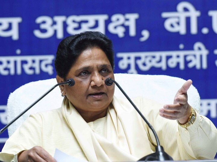 Lok Sabha Election 2019- Mayawati alleges Narendra Modi converted to OBC for political gains मायावती बोलीं- मोदी अगड़ी जाति के थे, राजनीतिक लाभ के लिए पिछड़ी जाति में शामिल हुए