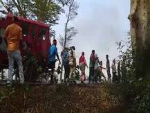 अमेठी: जब गेहूं के खेत में लगी आग देखकर बुझाने पहुंच गईं स्मृति ईरानी