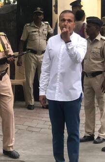 चौथे चरण में वोटिंग जारी, गिरिराज, वसुंधरा राजे, रवि किशन समेत इन दिग्गजों ने डाले वोट