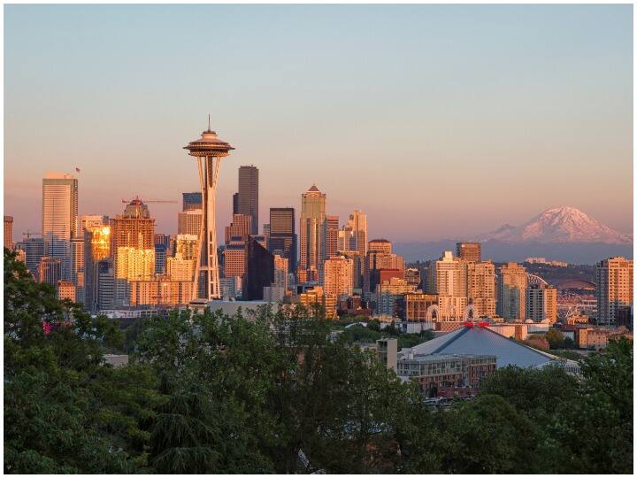 सीएटल शहर में एक लेक हाउस, बेजोस के पड़ोसी हैं बिल गेट्स