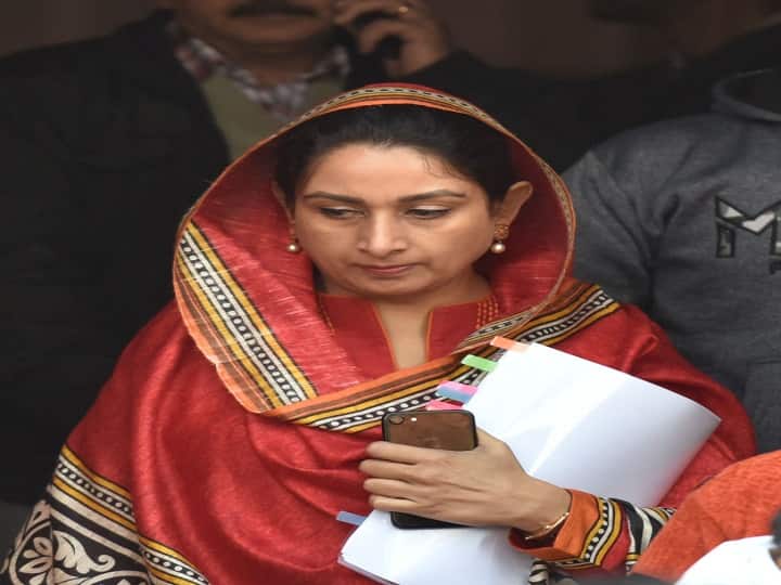 lok sabha election 2019 Harsimrat Kaur Badal social worker politician profile 2019 की 19 महिलाएं: हरसिमरत कौर बादल राजनीति ही नहीं समाज सेवा में भी है सक्रिय, जानिए उनका सफर