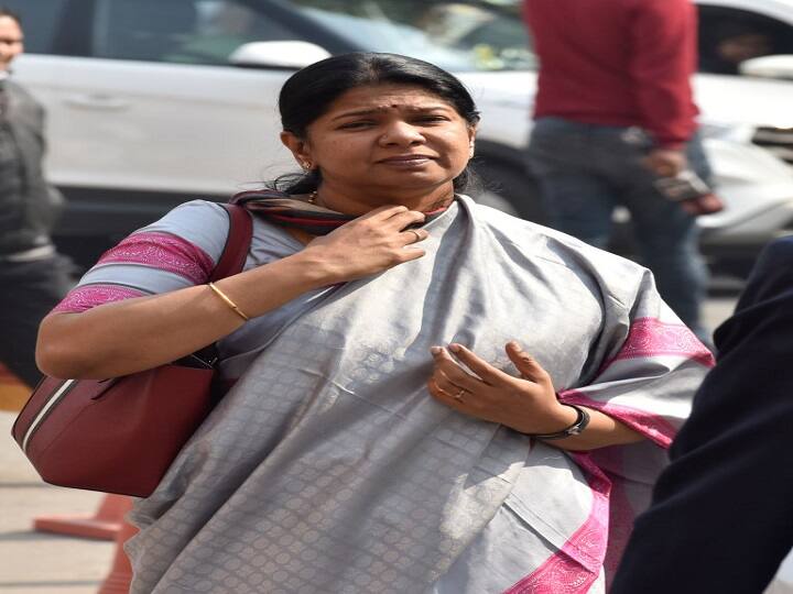 Lok sabha election 2019 Kanimozhi profile daughter of Karunanidhi 2019 की 19 महिलाएं: DMK नेता कनिमोझी, जिन्होंने पिता करुणानिधि के राजनीतिक विरासत को संभाला, दो बार रह चुकी हैं राज्य सभा सांसद