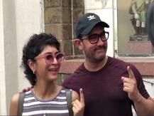 तस्वीरें: पत्नी किरण राव के साथ वोट डालने पहुंचे बॉलीवुड के मिस्टर परफेक्शनिस्ट आमिर खान