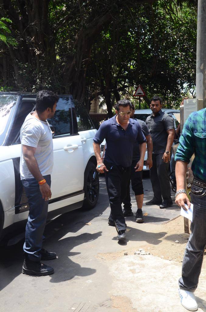 आज देश में चौथे चरण का चुनाव हो रहा है. इसमें नौ राज्यों के 72 सीटों पर चुनाव होना है. इस चरण में कुल 961 उम्मीदवार मैदान में हैं. 