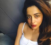 सगाई के कयासों को नेहा पेंडसे किया खारिज, कहा-मेरी सगाई या शादी नहीं हो रही