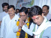 ज्योतिरादित्य सिंधिया के खिलाफ खड़े BSP उम्मीदवार कांग्रेस में हुए शामिल, मायावती बोलीं- कमलनाथ सरकार से समर्थन वापस लेंगे