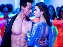 Hook Up Song: \'स्टूडेंट ऑफ द ईयर 2\' में हुकअप करते दिखे आलिया-टाइगर, फैंस ने दिए ऐसे रिएक्शन