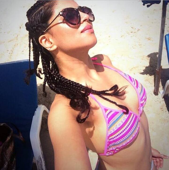  टीवी की दुनिया में उनके करियर की बात करें तो उन्हें बीते दिनों सीरियल 'डॉ मधुमति ऑन ड्यूटी' में देखा गया था. इस सीरियल में उनके करिदार को काफी पसंद किया गया था.