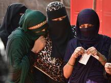 जर्मनी के एक राज्य ने स्कूली छात्राओं के बुर्का पहनने पर लगाया प्रतिबंध, कहा- आजाद समाज में इसकी जगह नहीं