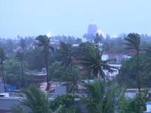 फोनी चक्रवाती तूफान से मच सकता है भयानक तांडव, देखें इसकी विकराल तस्वीरें