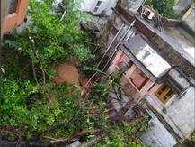 चक्रवाती तूफान ‘फोनी’ ओडिशा के तट से टकराया, तस्वीरों में देखें तबाही का मंजर