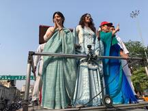 मां पूनम सिन्हा के लिए लखनऊ की सड़कों पर वोट मांगती नजर आईं अभिनेत्री सोनाक्षी सिन्हा