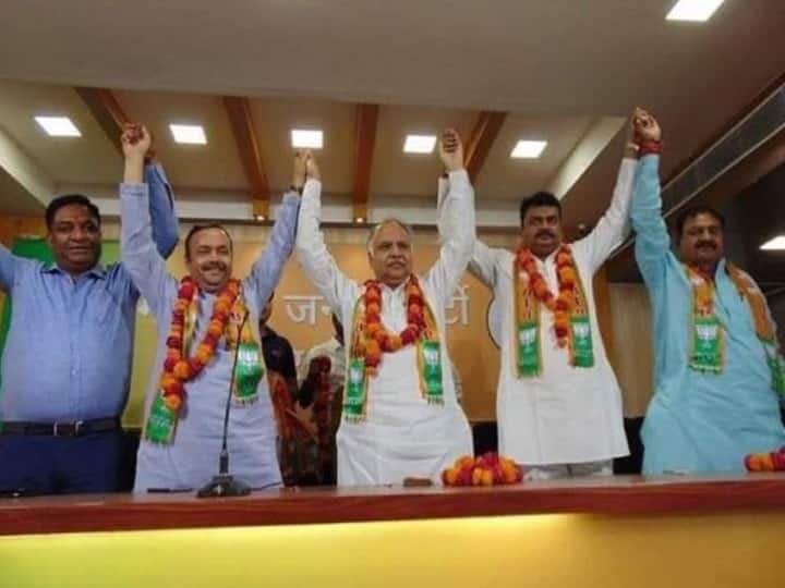 Lok Sabha election 2019- Mafia don Rajan Tiwari joins BJP दर्जनों मामलों में नामजद कुख्यात अपराधी राजन तिवारी बीजेपी में शामिल 