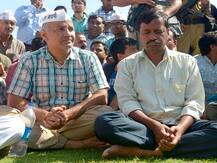 केजरीवाल पर पहले भी मिर्च फेंककर, जूता उछालकर और थप्पड़ के जरिए हो चुके हैं हमले