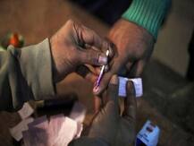 Lok Sabha Election 2019: आज 674 उम्मीदवार मैदान में, 14 पीएचडी तो 9 हैं निरक्षर