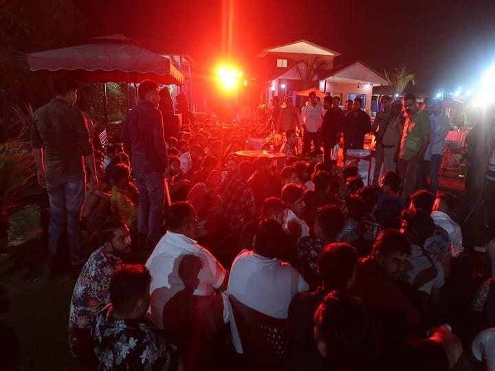 नोएडा के फार्म हाउस में चल रही थी 'रेव पार्टी', पुलिस ने किया 192 को गिरफ्तार