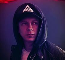 टॉप आस्ट्रेलियाई डीजे की दुर्घटना में मौत, बाली में बचा रहे थे एक महिला को