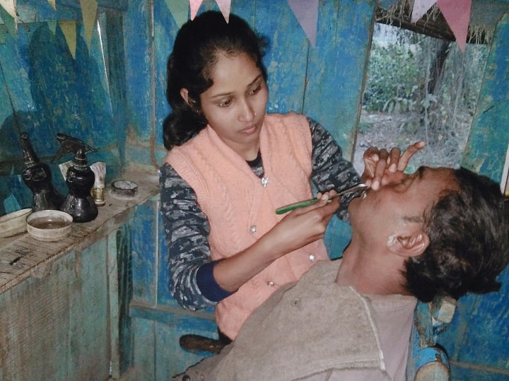 कुशीनगर की इन बेटियों से सचिन तेंदुलकर ने कराई शेविंग, कही ये बड़ी बात