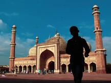 Unlock 1: इबादत के लिए मस्जिद के दरवाज़े खुले, नमाज पढ़ने जाने से पहले इन 15 बातों का रखें खयाल