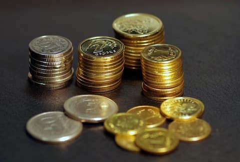 Akshaya Tritiya 2019: सिर्फ सोने से जुडा़ नहीं हैं अक्षय तृतीया, दान करें ये चीजें Akshaya Tritiya 2019: सिर्फ सोने से जुडा़ नहीं हैं अक्षय तृतीया, दान करें ये चीजें